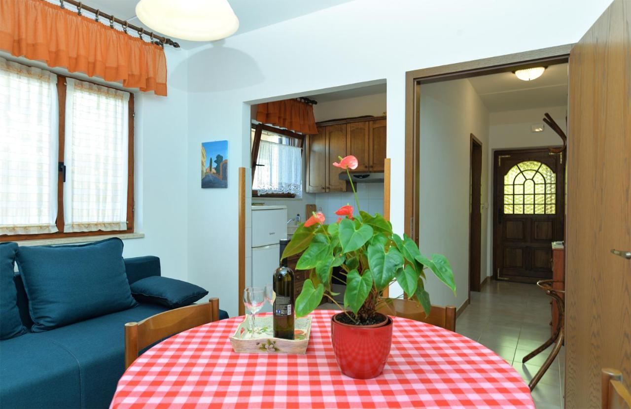 Apartment Milan 1174 Pula Exterior foto