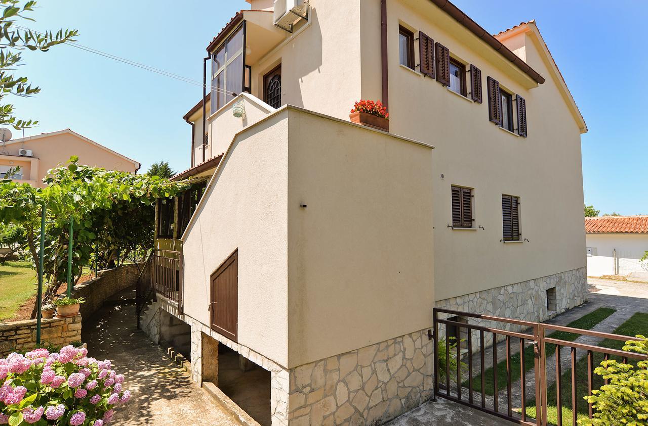 Apartment Milan 1174 Pula Exterior foto